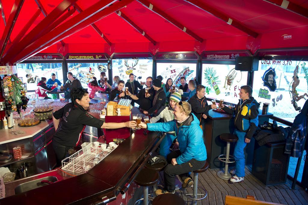 Grizzly Sport & Motorrad Resort Sankt Margarethen im Lungau Exterior foto