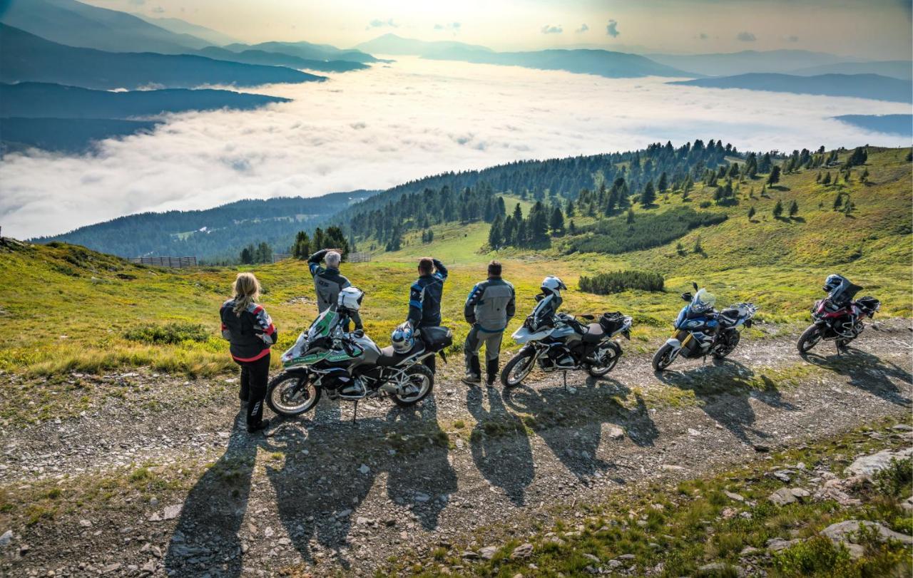 Grizzly Sport & Motorrad Resort Sankt Margarethen im Lungau Exterior foto